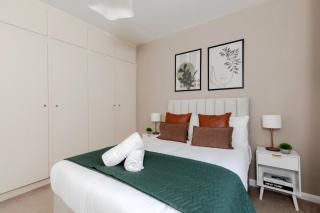 Chic 2BR APR by Soho & Oxford St! - 5