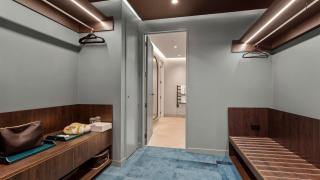 Luxe Executive Sanctuary 2 Bed 2 Bath Suite - 3