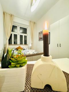 Cozy 5 BR Shared Apartment for 10P 10-Min to Kaufpark Alterlaa - 2