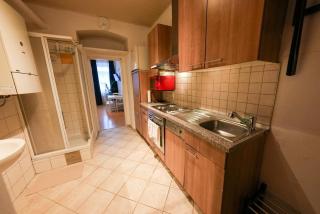 Cozy Central Vero Apartment - 2