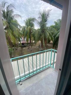 Simply Studio Hotel Parit Raja - 8