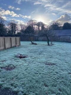 Glamping Pod with a Hot Tub in Orchard -  - 2