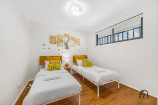 Convenient 2 bedroom apartment in Harris Park - 2