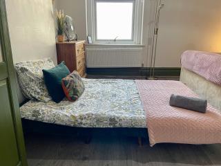 Disc Monthly Rate - Cozy 2BDR Flat in Shepherds Bush near Westfield London & Notting Hill - 3