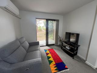 Best for FIFO, Short stay - 0