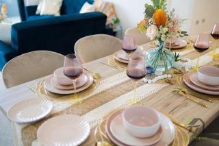 3 bedroom apartment in the bustling neighborhood of Arncliffe - 3