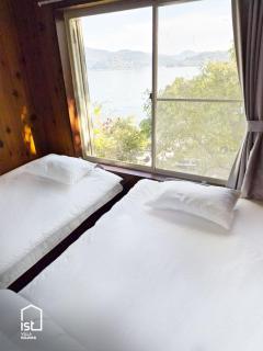ist villa 06 Private Beachfront Sleeps 16 - Wada - 6