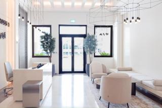 Elegant Studio apartment in Yas Golf collection with Balcony and Free parking l Near Yas water world & Ferrari World & Warner brothers - 6