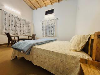 Ekatma Stays, Kakrighat - 9