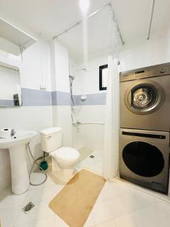 Yellow Townhouse near IT Park with WiFi and Washer - 7