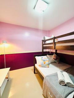 Yellow Townhouse near IT Park with WiFi and Washer - 6