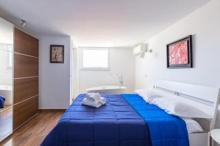 Viewsuvio Terrace at historical center by Napoliapartments - 8