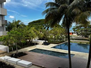 Azure Haven - Seaview Resort Home, By the Sea Batu Ferringhi - 0