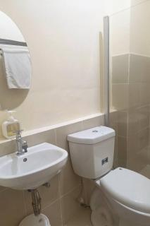 VERDANT by Vista Manors Deluxe Rooms with Balcony, Gym and Swimming Pool - 3