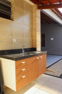 Ampla Casa com ArCond e Lazer Completo - 3