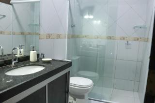 Ampla Casa com ArCond e Lazer Completo - 1