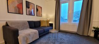 Eccles Apartment - 6