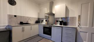 Eccles Apartment - 3