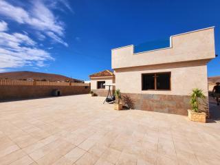 ENJOY House with Large Pool & Jacuzzi - 2