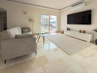 Exklusive Villa mit beheiztem Pool in Costa Adeje - 3