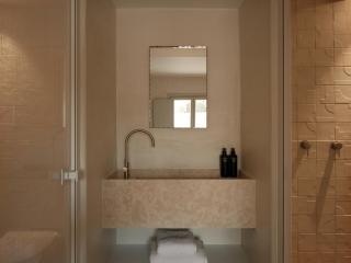 Akria Seaside Suites - 3