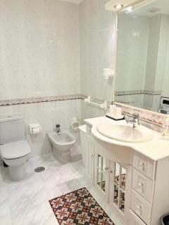 Casa CAMPELO- APTO Playa de Rodeira CANGAS - Garaje y WiFi gratis - 1