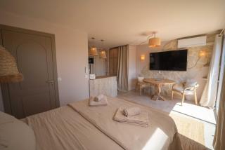 Casa Eros - secure private parking - 6