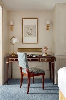 Shangri-La Paris - 9