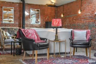 Scotland Hall Barn - 1