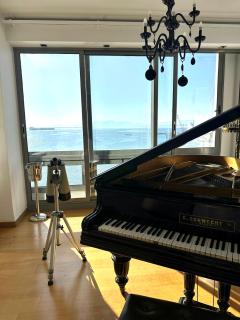 Premium Seafront Suite - 3