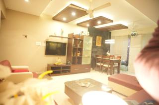 Modern and Luxurious Apartment - 1