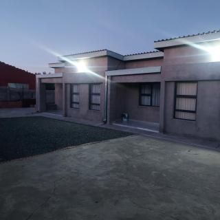 Cozy Livin - Duplex - 8