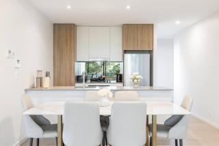 Modern 3BR apartment in Waterloo with parkings - 0