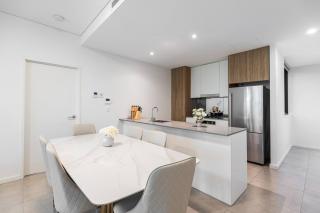 Modern 3BR apartment in Waterloo with parkings - 4