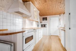 Charming Townhouse By The Harbour - 0