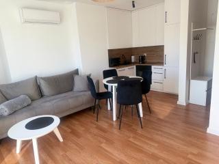 Park & Town Apartment - 4