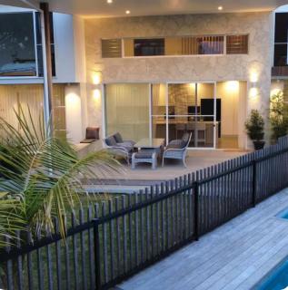 Luxury Coastal Private Villa - 3