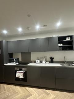 Bright & Contemporary 1BED Apartment in Birmingham - 2