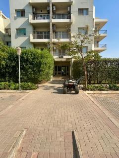 Cozy crystal lounge - 1