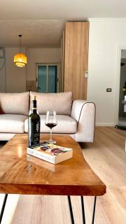 Sunrise Retreat Apartment - 9