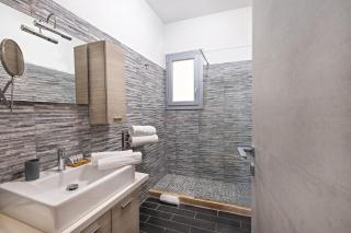 Central Apt with Pool exclusive use - 5