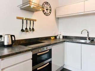 Beautiful 1 Bedroom Apartment in Newport Centre - Pass the Keys - 7