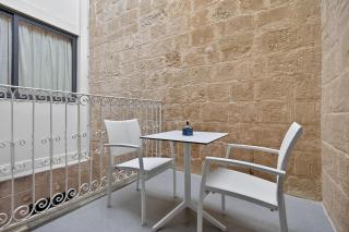 Valletta Two-Bedroom Retreat - 5