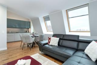 Unique Apartment in the Centre of Gdańsk Close to the Old Town by Noclegi Renters - 4