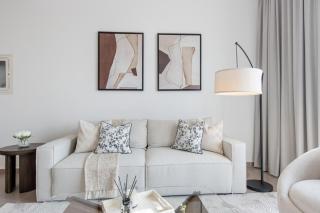 Livbnb - Stylish 1B in Park Heights Dubai Hills - 2