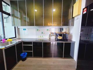 Paradigm Mall Platino 3Bedsroom 9Pax Netflix Coway - 4