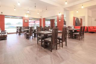 OYO 29863 Shakti Resort - 4