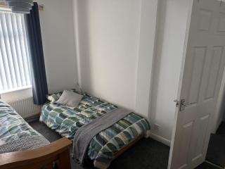 Knotty Ash - 3 Beds - Sleeps 6 - On-Site Parking - 5