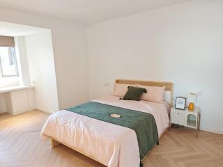 Pure home-Shanghai core high-floor house, large area, near Yuyuan Garden, the Bund People's Square,Commanding Panoramic Night of the Pearl Tower,Enjoying the stunning views of the Bund - 6