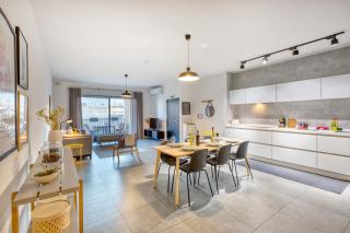 Bright & Cozy 3-Bedroom Apartment ACAL1-1 - 5